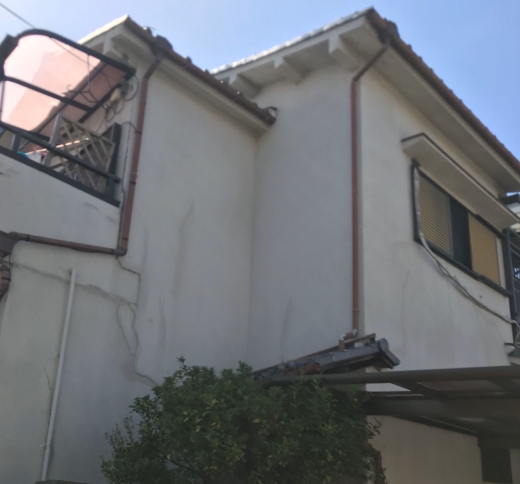 滋賀県H様邸外壁塗装、屋根塗装、防水工事 - BEFORE